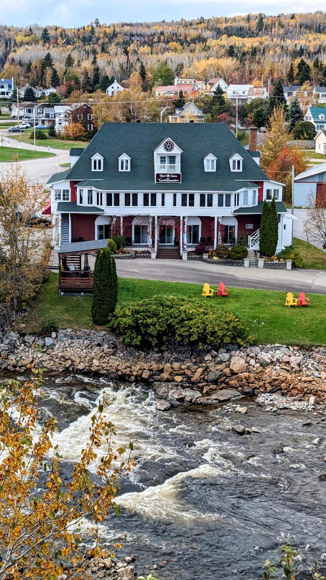 Motel La Gentilhommiere Saint-Siméon Exterior foto